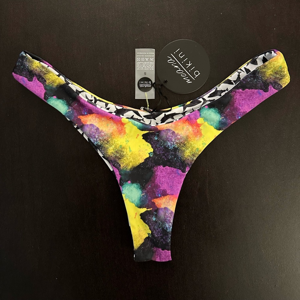 Moana Bikini Cosmic Cookie Cutter Vee Bottom